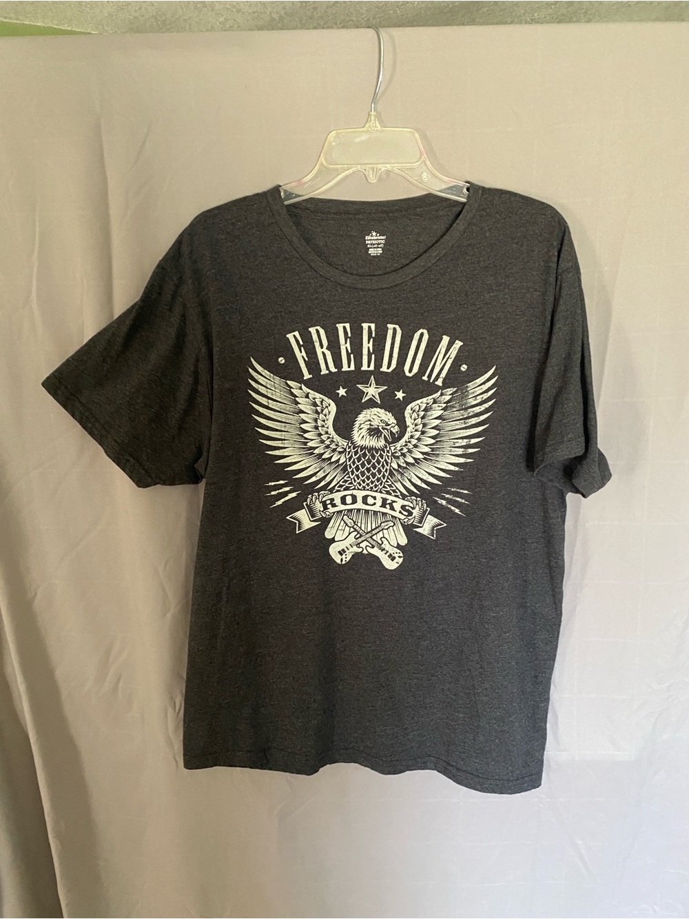 Freedom Rocks Graphic Tee - Dark Gray